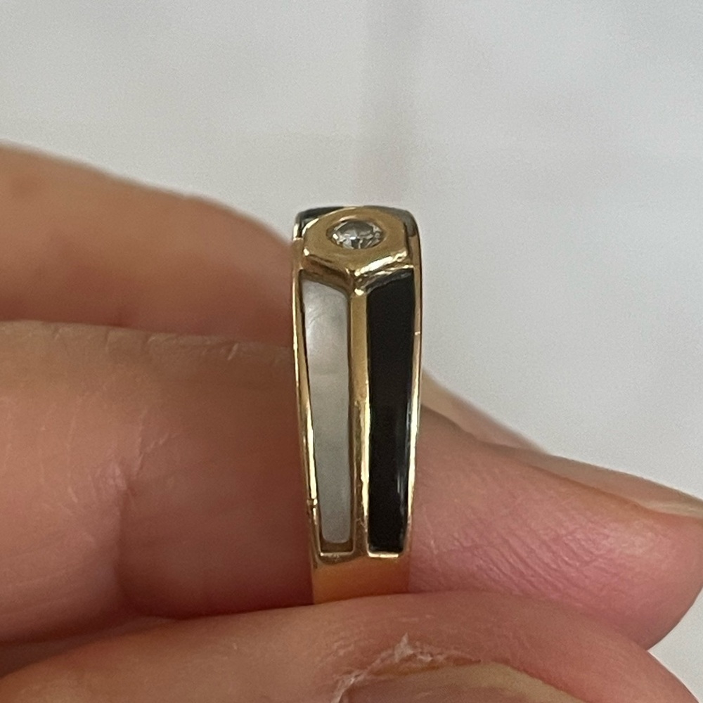 14k Diamond Inlay Ring - Picture 9 of 10